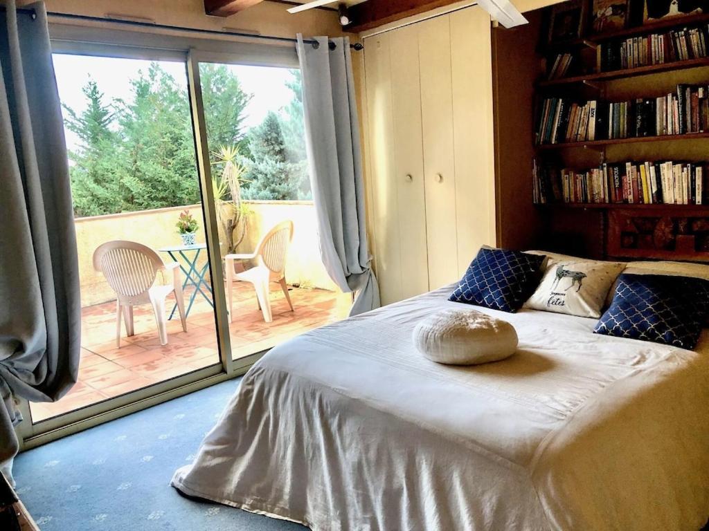 شقة Serenity Chambre D'Hote Au Calme Des Maitres Tibetains Y Ont Sejourne 15 Mn Des Plages موجا المظهر الخارجي الصورة